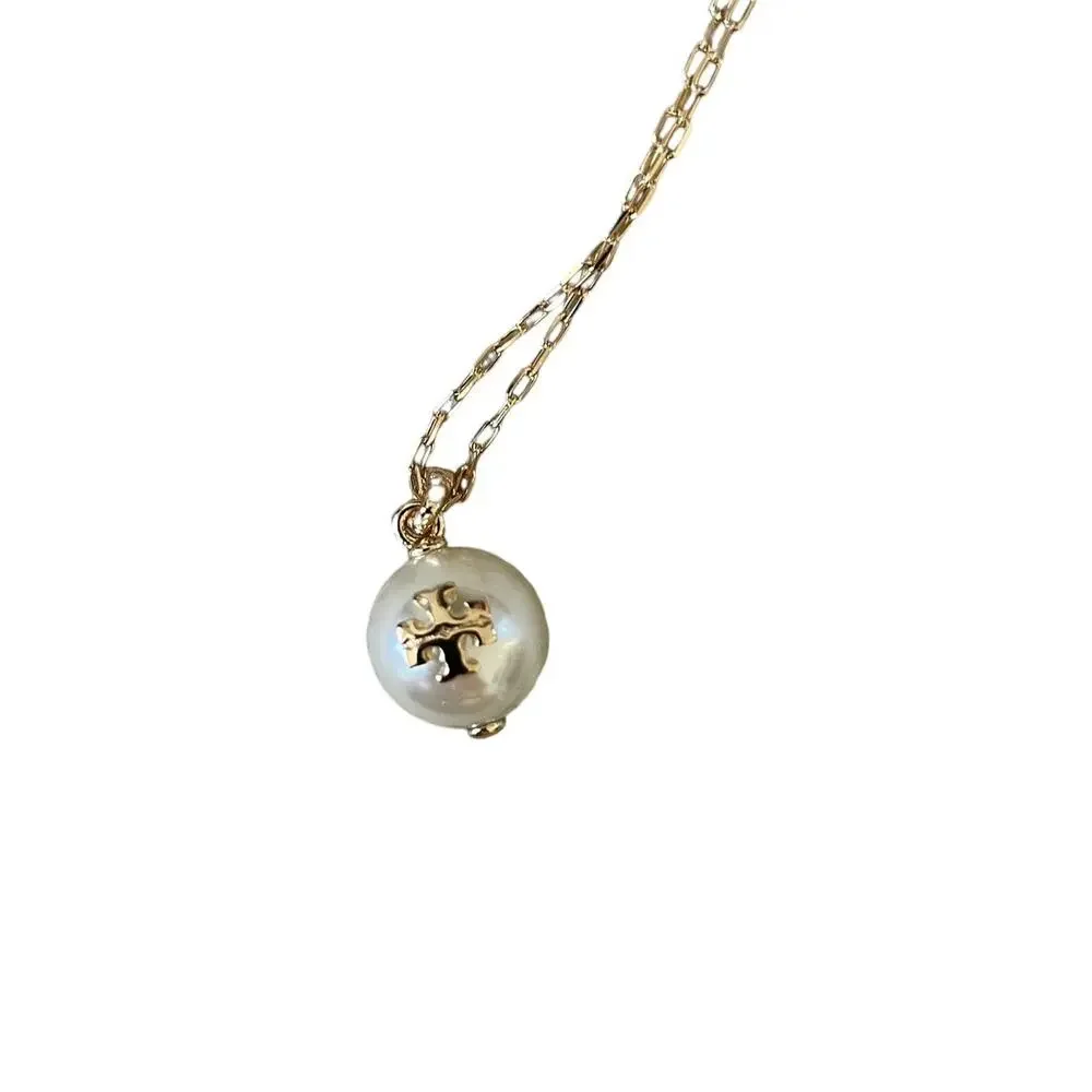 Authentic TORY BURCH Ivory Gold Tone Pearl Logo Rope Chain Necklace 143338 NEW